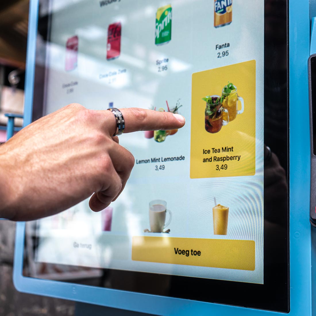 Kiosk Premium Wall in Blue